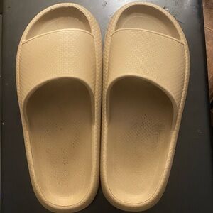 Women's Cream Slip-On Slippers